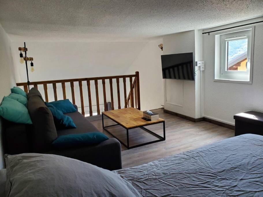 Appartement Chaleureux. Barcelonnette Eksteriør bilde